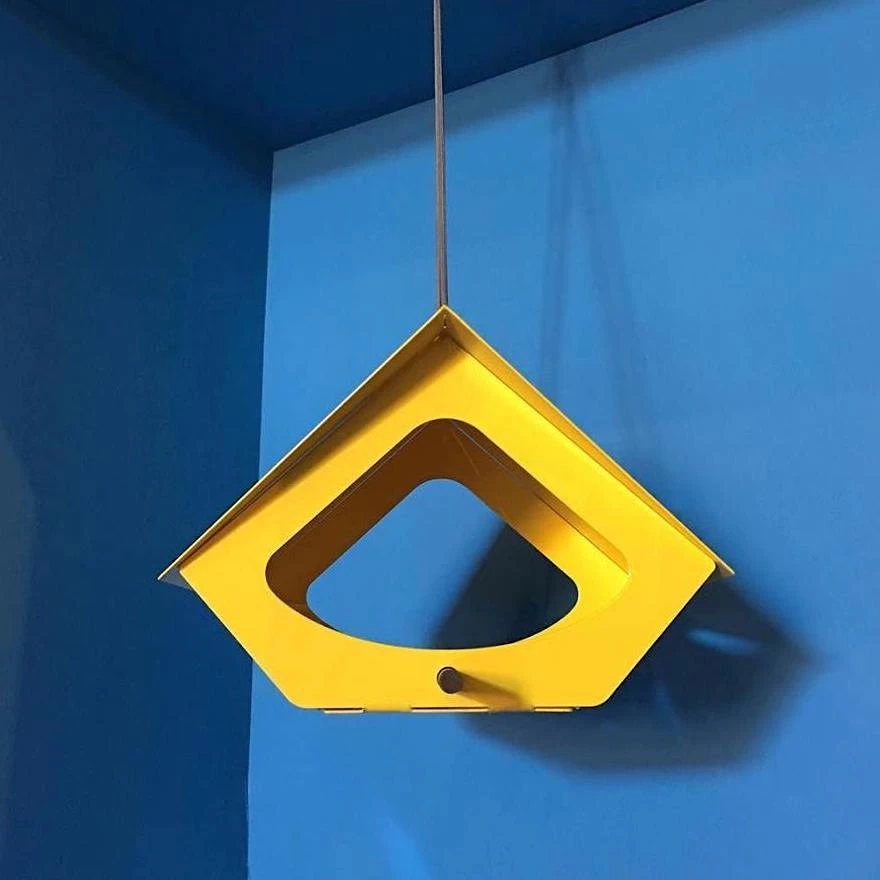 SHIFT Beekman Fly-Thru Bird Feeder 5 SHIFT Beekman Fly-Thru Bird Feeder