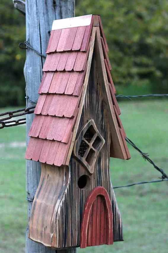 Heartwood Ye Olde Birdhouse 3 Heartwood Ye Olde Birdhouse