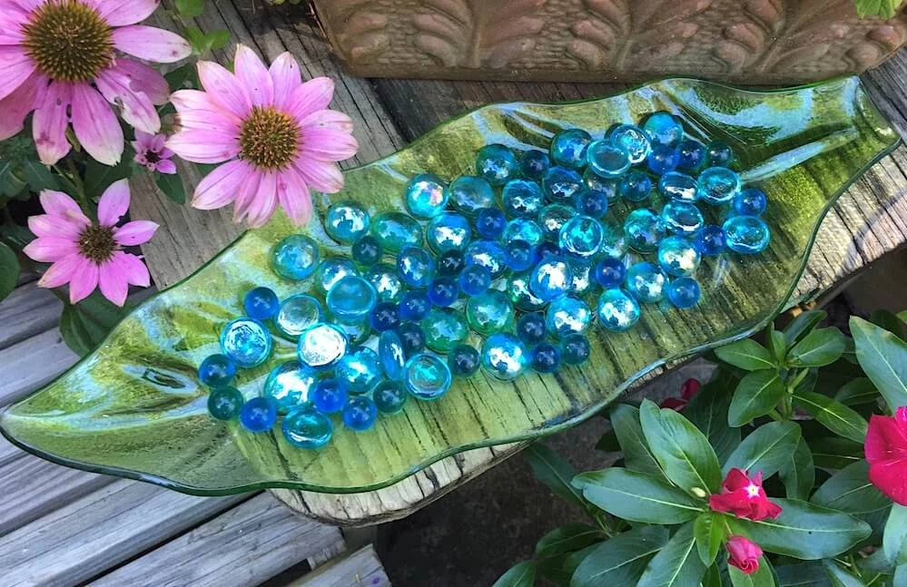 The Birdhouse Chick Bees & Insects Leaf Oasis Bee Waterer 3 The Birdhouse Chick Bees & Insects Leaf Oasis Bee Waterer