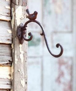 UD Feeder Poles & Brackets Cast Iron Scroll Hanger