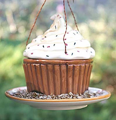 Popular Ceramic Cupcake Bird Feeder 3 Popular Ceramic Cupcake Bird Feeder